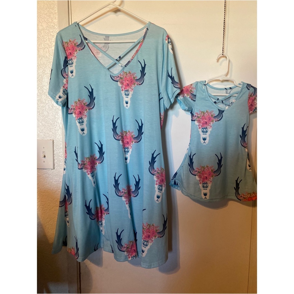 Bull head matching Mother and daughter dress